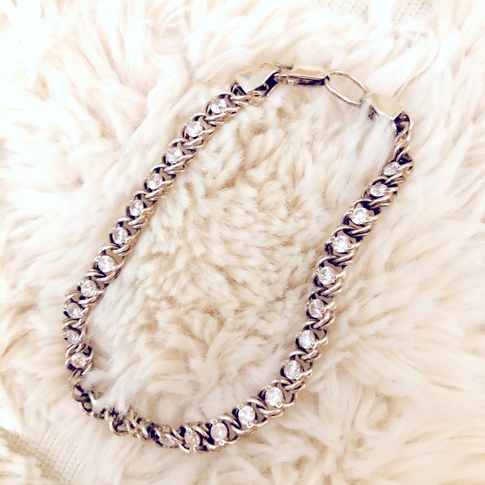 925 Silver shiny zirconia designer tennis bracelet for a petite wrist